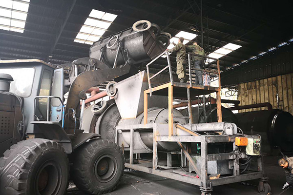 環保節能型精餾裝置與土法煉油的比較 環保節能型精餾裝置與土法煉油的比較